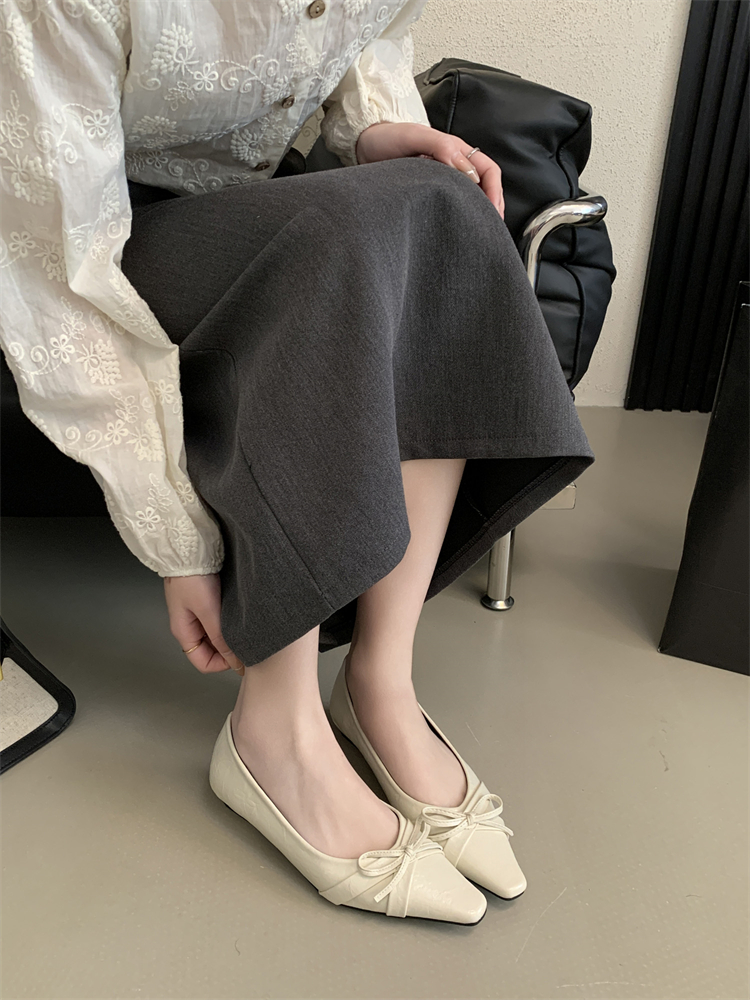 French Style Low Heel Fairy Bow Flat Shoes 2026 Autumn New Pointed Toe Shallow Mouth Bean Grandma Shoes - Image 4