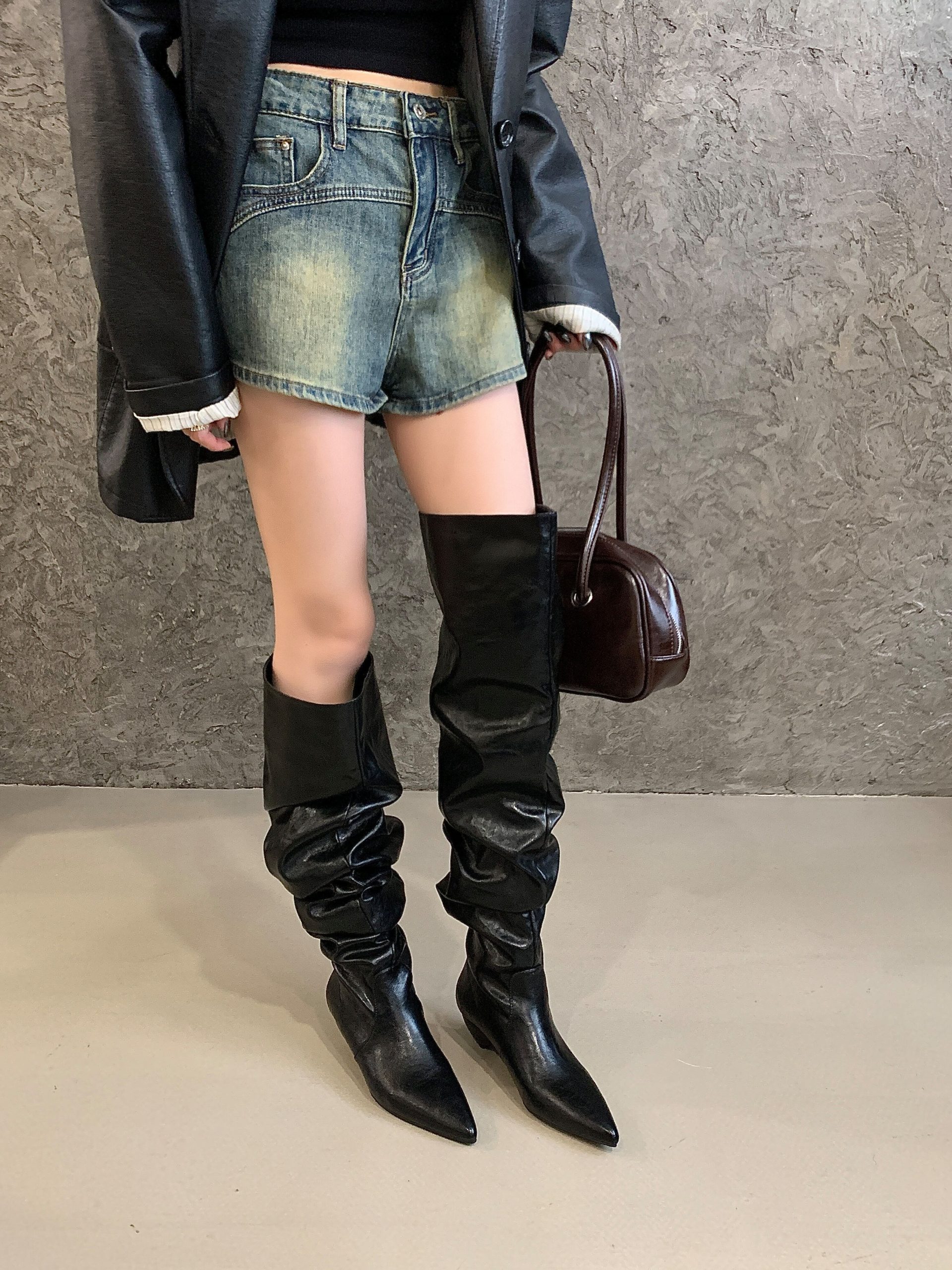 2026 Pointed Toe Vintage Style Riding Boots Fashion Slim Fit Versatile Stacked Heel Women's Slip-On Over Knee Boots - Image 2