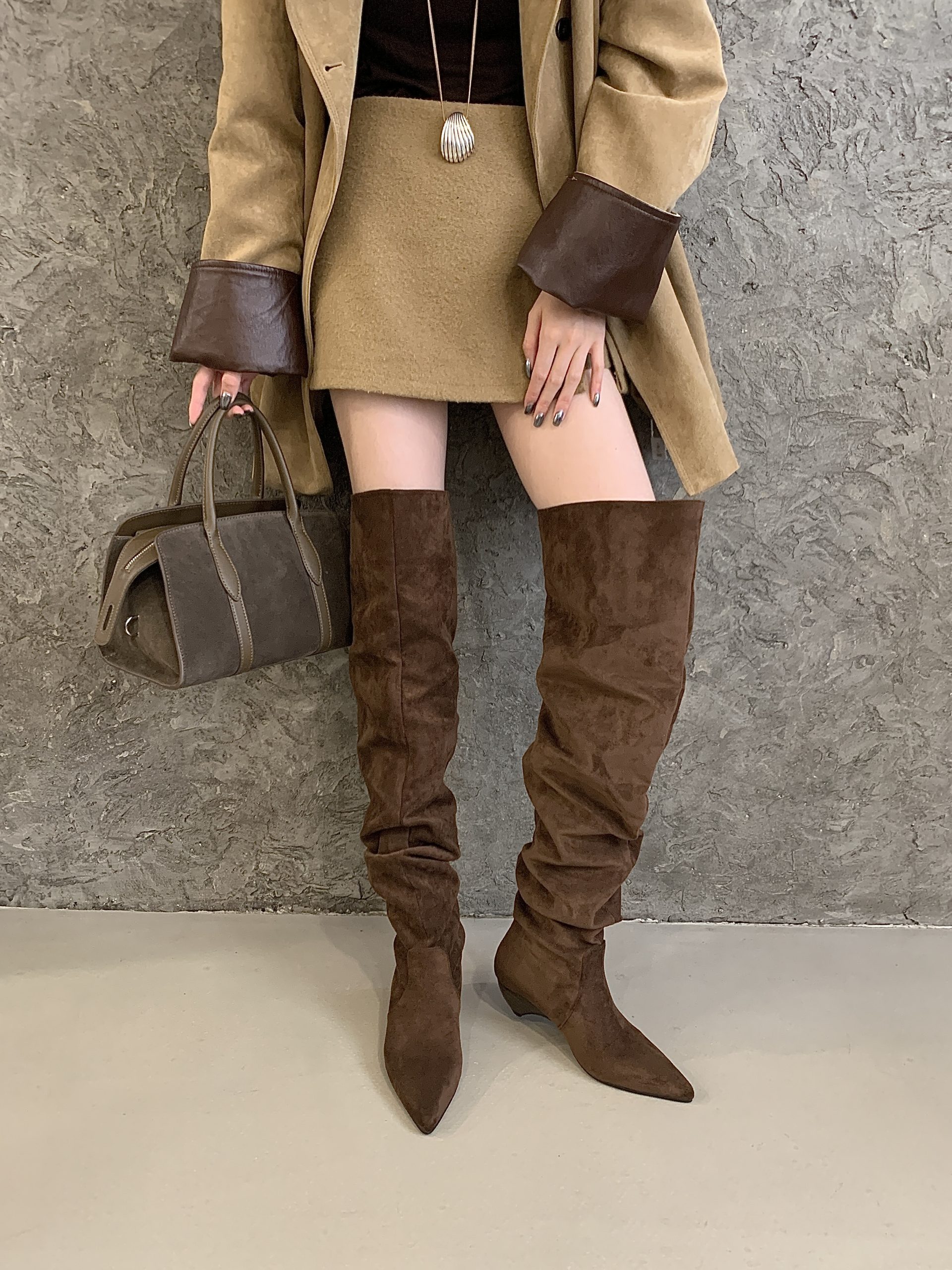 2026 Pointed Toe Vintage Style Riding Boots Fashion Slim Fit Versatile Stacked Heel Women's Slip-On Over Knee Boots - Image 3